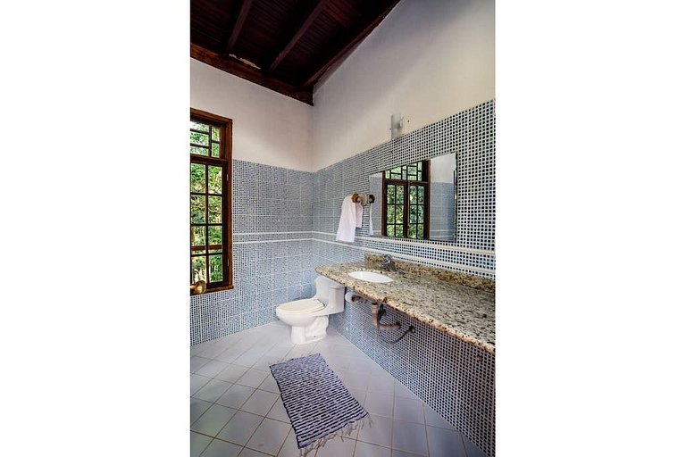 SPA, churrasqueira, piscina, condomínio beira-mar