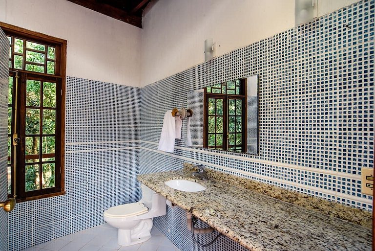 SPA, churrasqueira, piscina, condomínio beira-mar