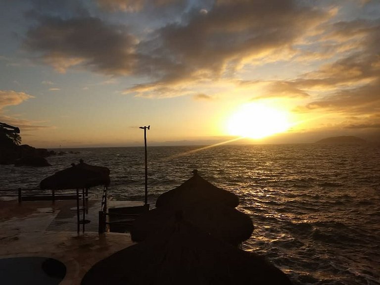 Um paraíso em condomínio à beira-mar na Ponta da Sela – Sul