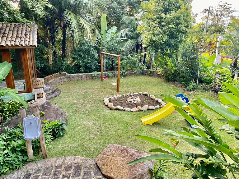 SPA, churrasqueira, piscina, condomínio beira-mar