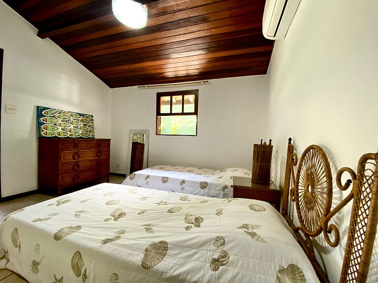 Vila Histórica - Piscina com raia e bela vista