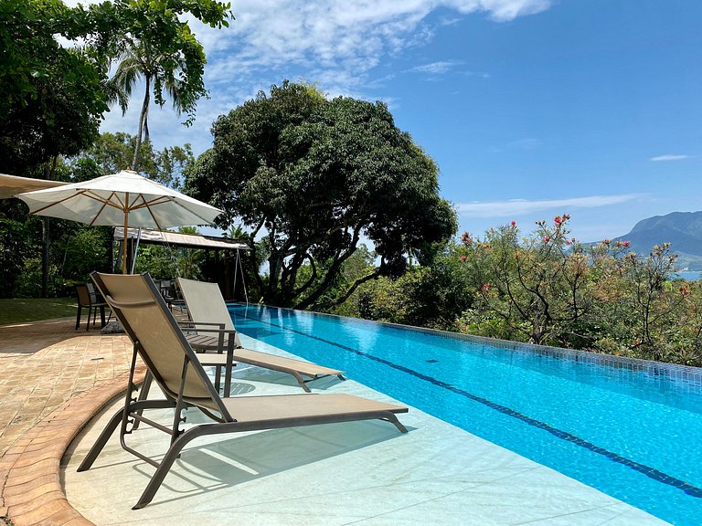 Vila Histórica - Piscina com raia e bela vista