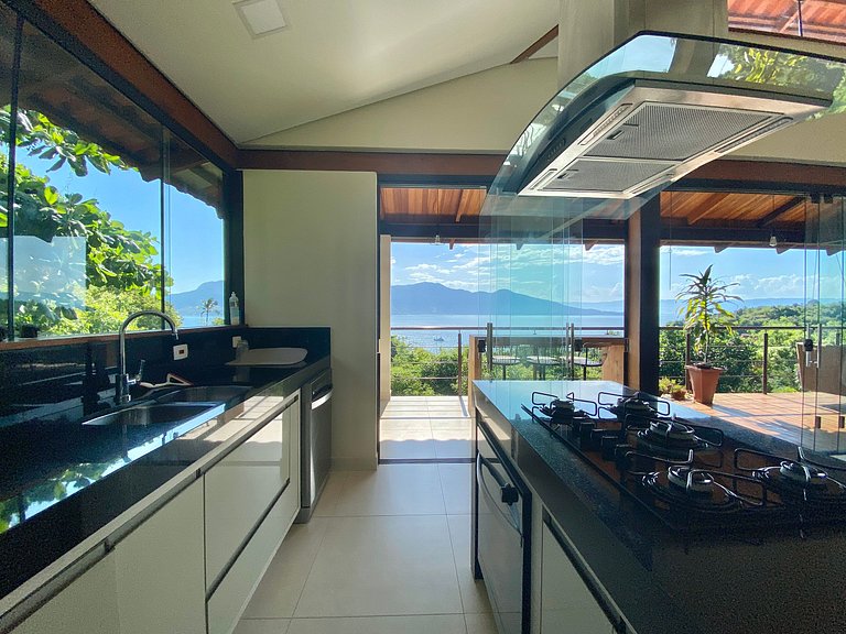 CASA À VENDA EM ILHABELA | SANTA TEREZA