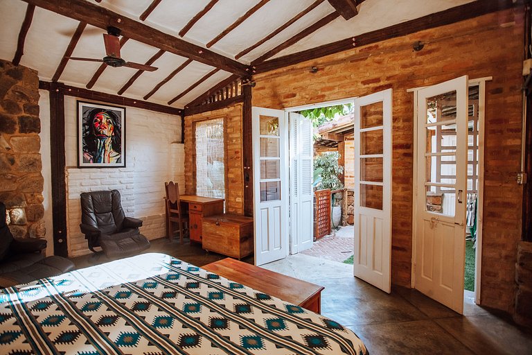 Linda casa, próxima á praia da Armação