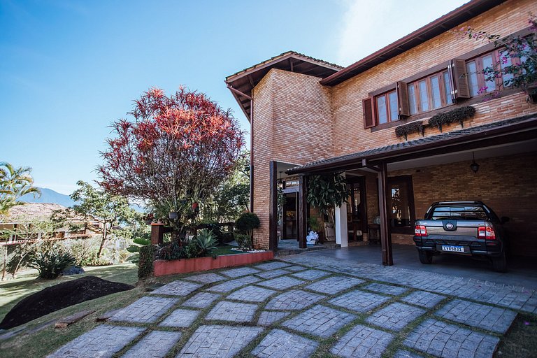 Casa no Engenho, com piscina e vista incrível