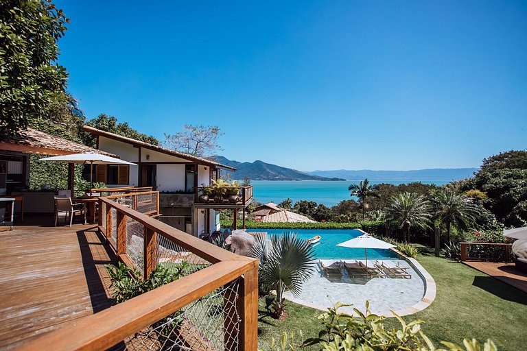 Piscina borda Infinita, vista magnífica para o mar