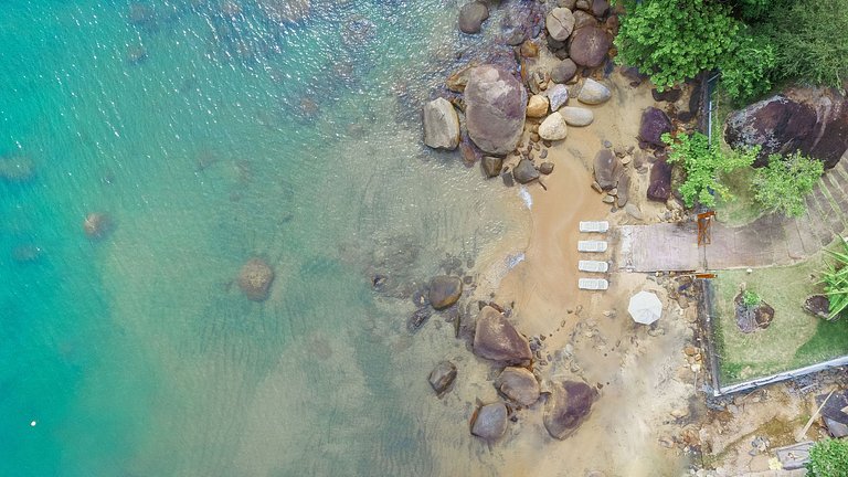 Casa Exclusiva Pé-na-Areia ao Sul de Ilhabela – Projeto Iraê
