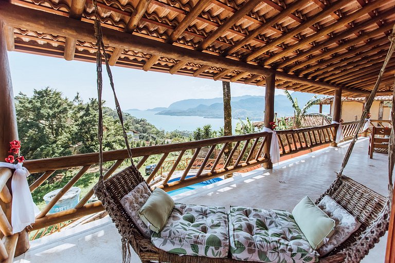 Vista mar, piscina e espaço gourmet