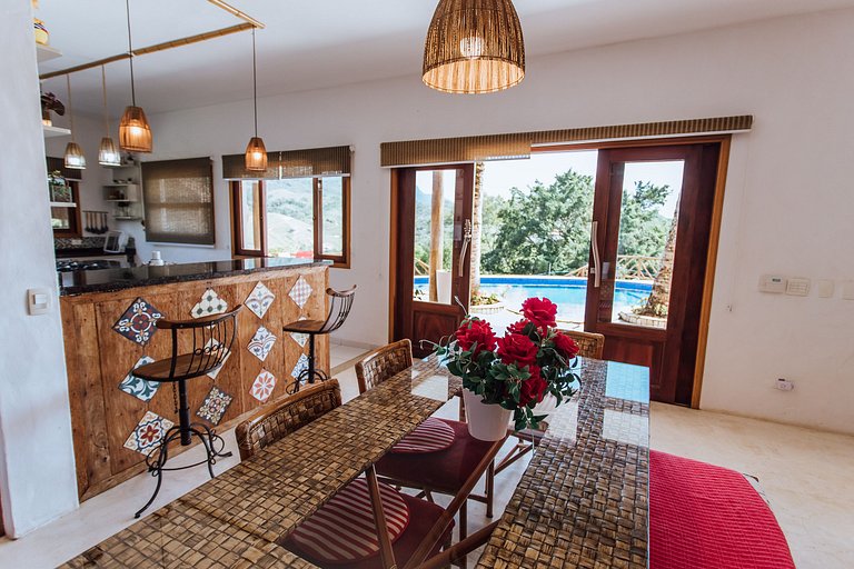 Vista mar, piscina e espaço gourmet