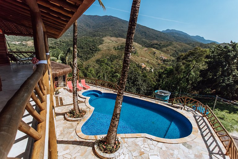 Vista mar, piscina e espaço gourmet