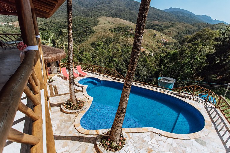 Vista mar, piscina e espaço gourmet