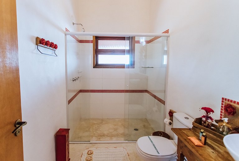 Vista mar, piscina e espaço gourmet