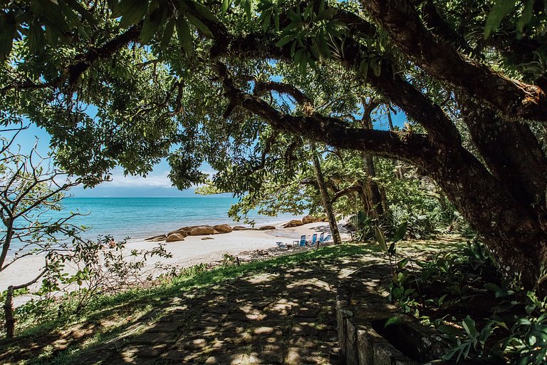Casa pé na areia na exclusiva Praia do Arrozal