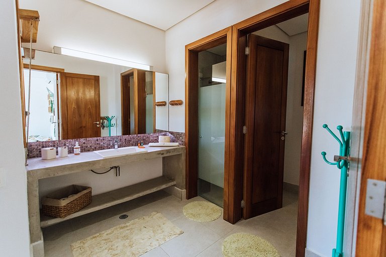 Casa com vista espetacular, piscina e heliponto