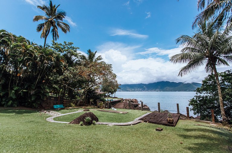 Costeira ao Norte de Ilhabela