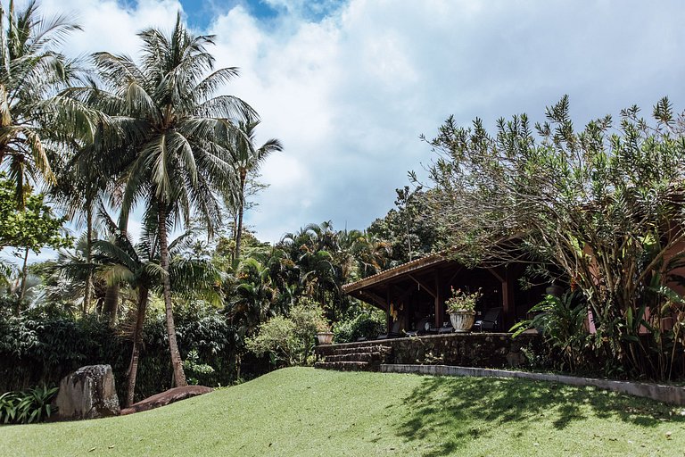 Piscina, píer e conexão com a natureza