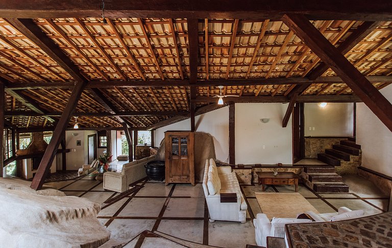 Piscina, píer e conexão com a natureza