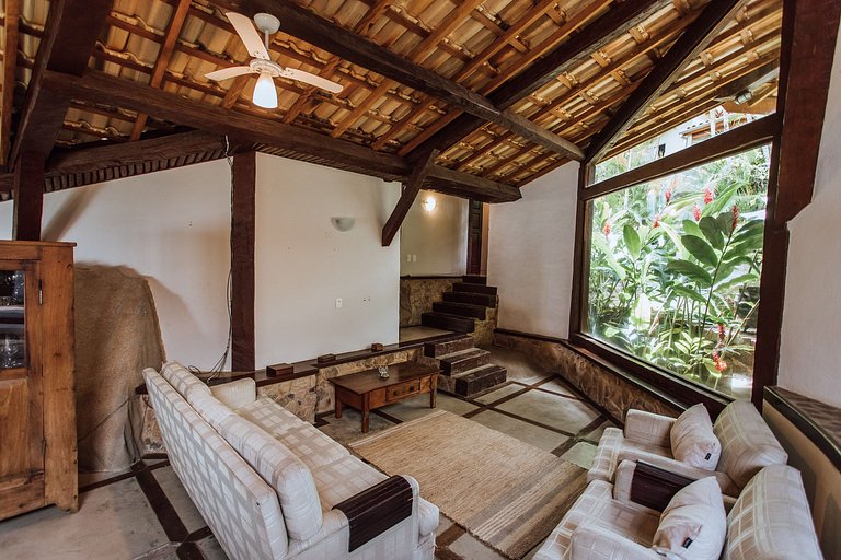 Piscina, píer e conexão com a natureza