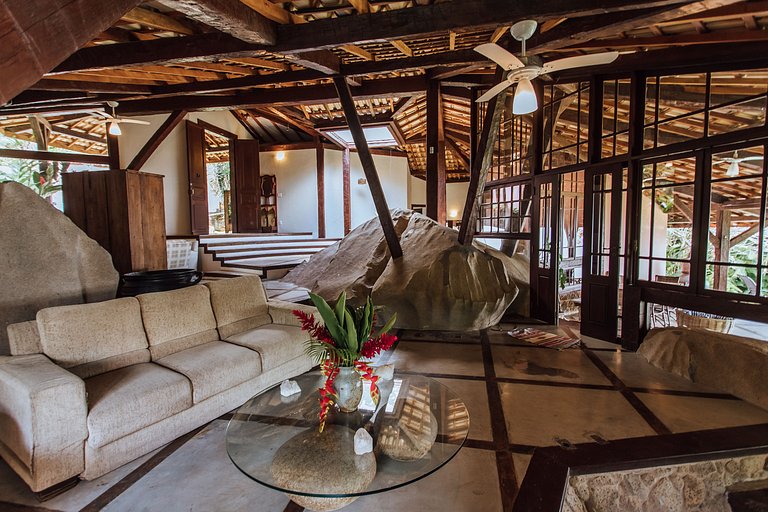 Piscina, píer e conexão com a natureza