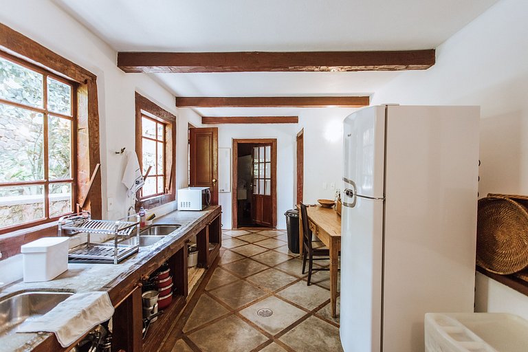 Piscina, píer e conexão com a natureza