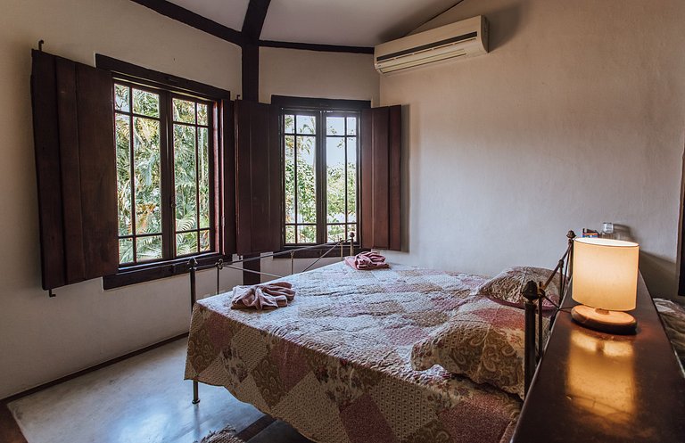 Piscina, píer e conexão com a natureza