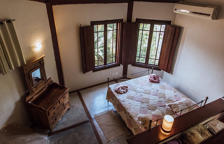 Piscina, píer e conexão com a natureza