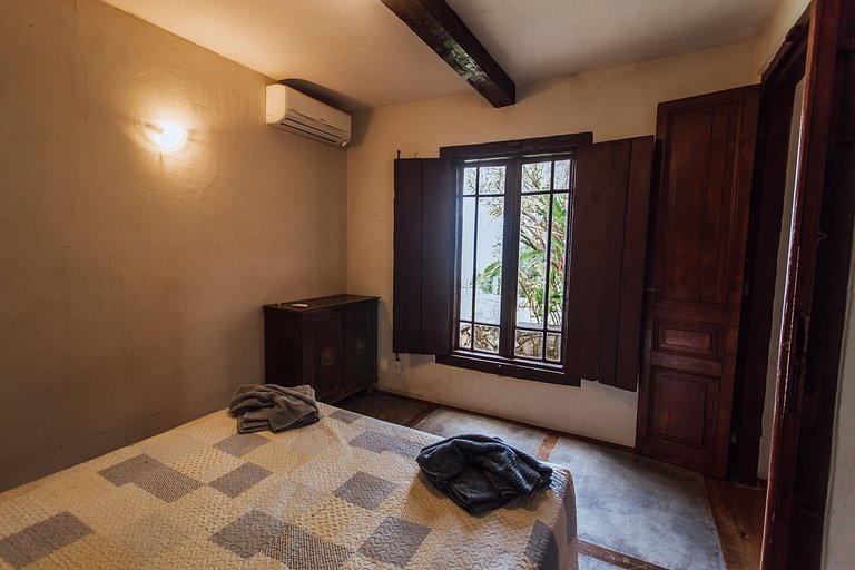 Piscina, píer e conexão com a natureza