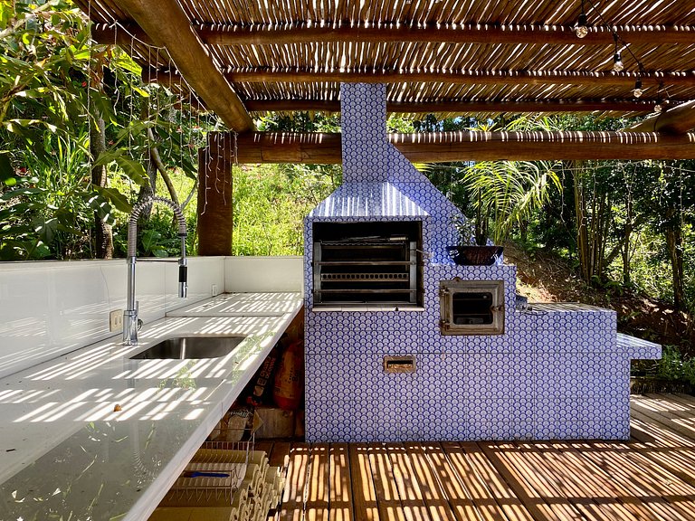 Vista incrível, conforto, piscina e churrasqueira