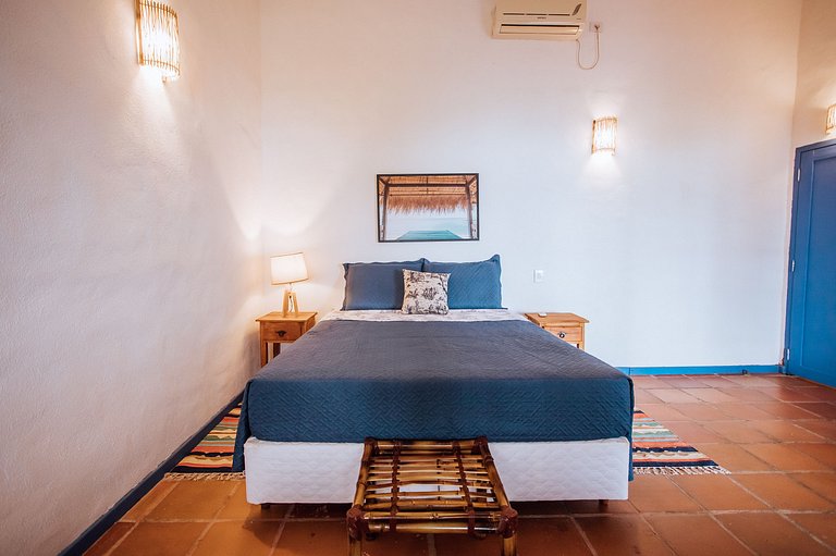 CASA À VENDA EM FRENTE À PRAIA DA SIRIÚBA | ILHABELA