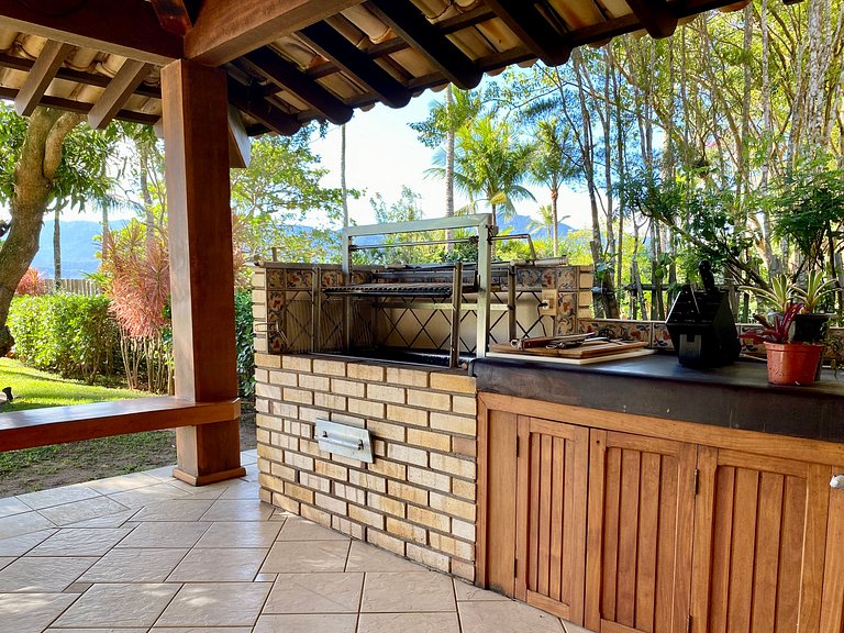 Casa pé na areia, piscina aquecida e área gourmet