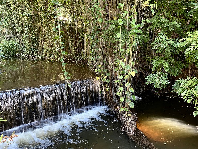Casa pé na areia, piscina aquecida e área gourmet