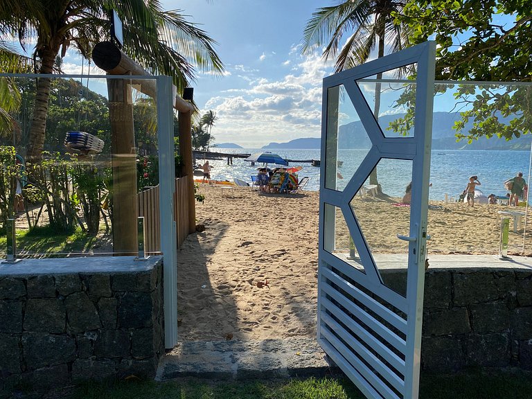 Casa pé na areia, piscina aquecida e área gourmet