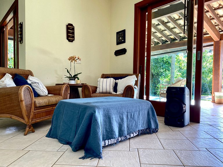 Casa pé na areia, piscina aquecida e área gourmet