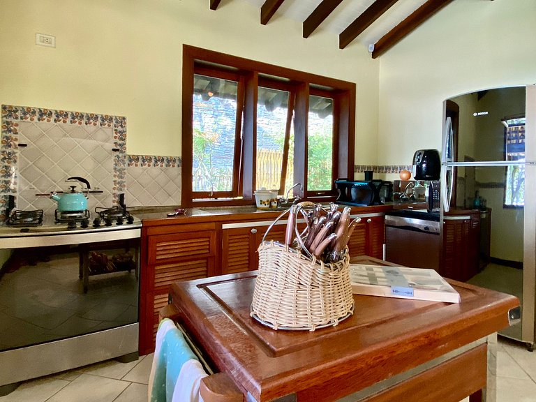 Casa pé na areia, piscina aquecida e área gourmet