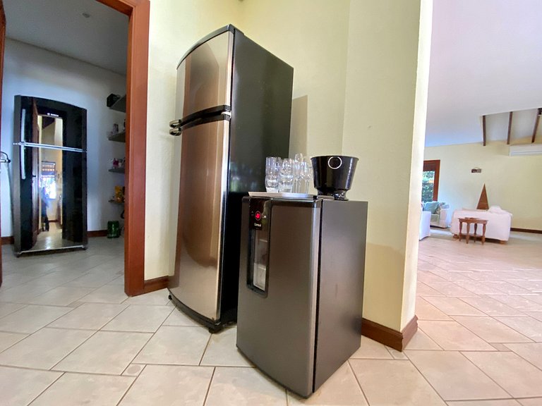 Casa pé na areia, piscina aquecida e área gourmet