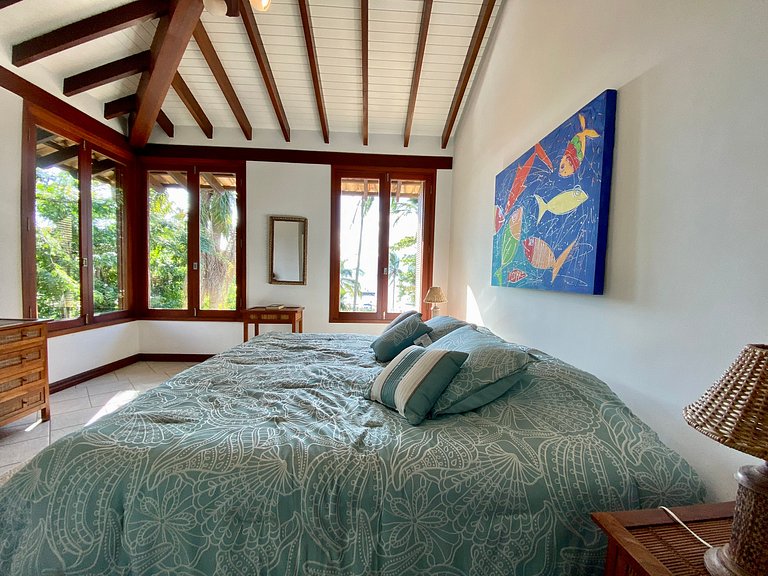 Casa pé na areia, piscina aquecida e área gourmet