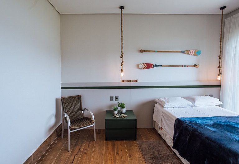 Casa em condomínio, piscina aquecida e espaço gourmet