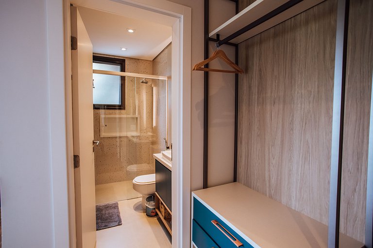 Casa em condomínio, piscina aquecida e espaço gourmet