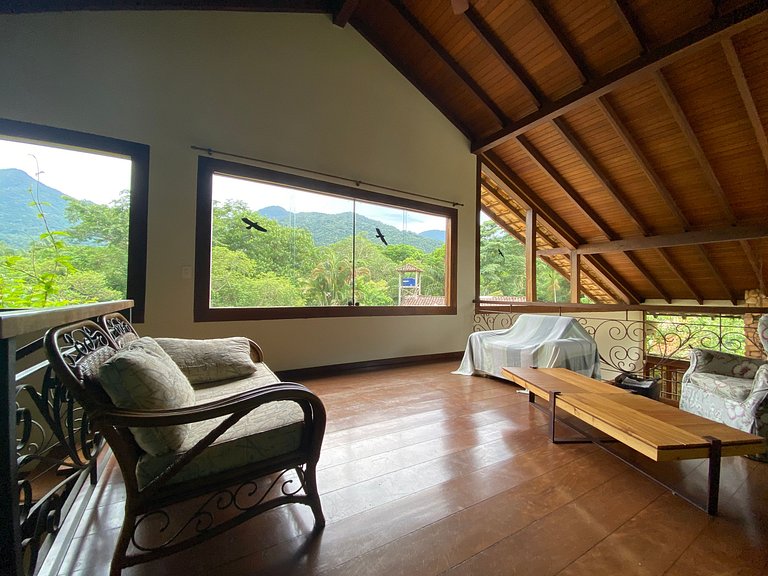 Refúgio com vista para montanha