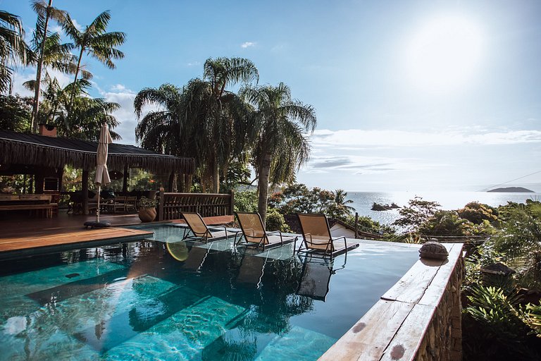 Casa a 200m da praia, SPA aquecido e piscina