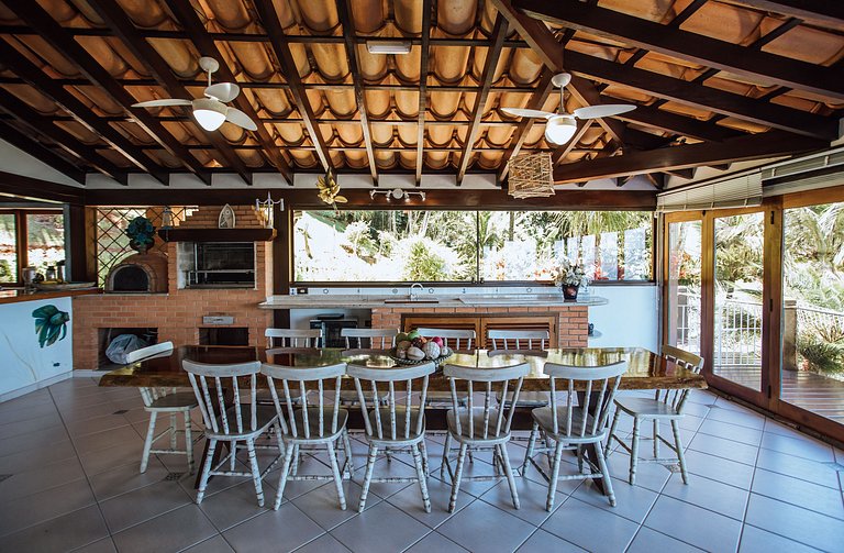 Vista Deslumbrante, Espaço e Conforto para Toda a Família