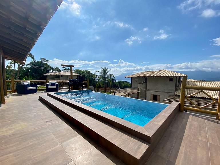 Casa incrível em condomínio - piscina e vista