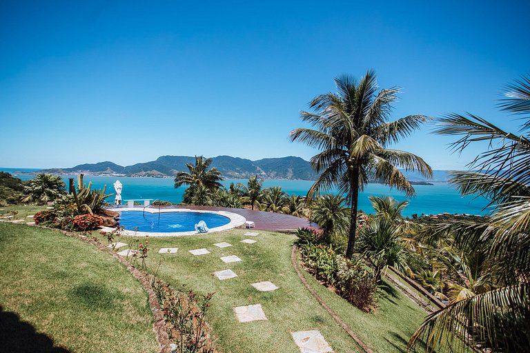 Piscina, espaço, conforto e vista incrível