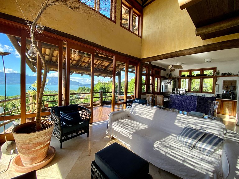 Vista deslumbrante, piscina e espaço gourmet