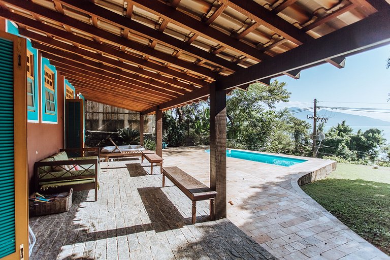 Piscina e jacuzzi aquecidas, sauna e linda vista!