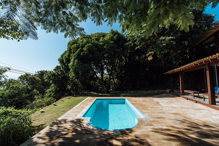 Piscina e jacuzzi aquecidas, sauna e linda vista!