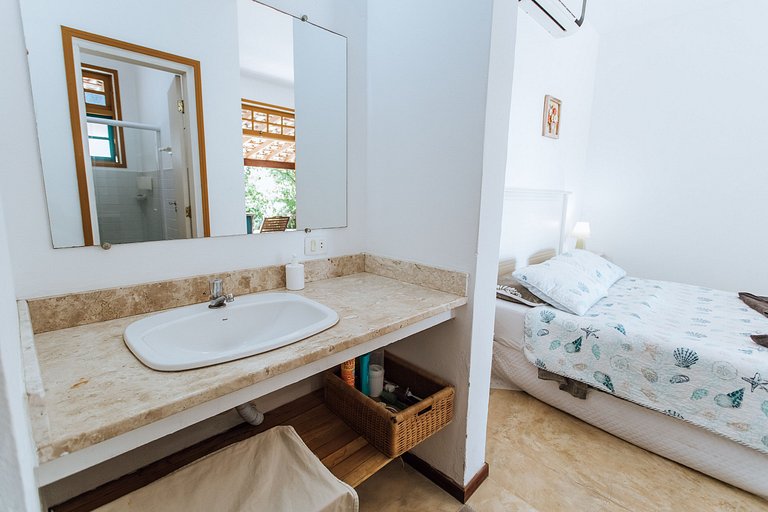 Piscina e jacuzzi aquecidas, sauna e linda vista!