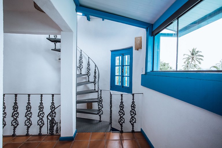 CASA À VENDA EM FRENTE À PRAIA DA SIRIÚBA | ILHABELA