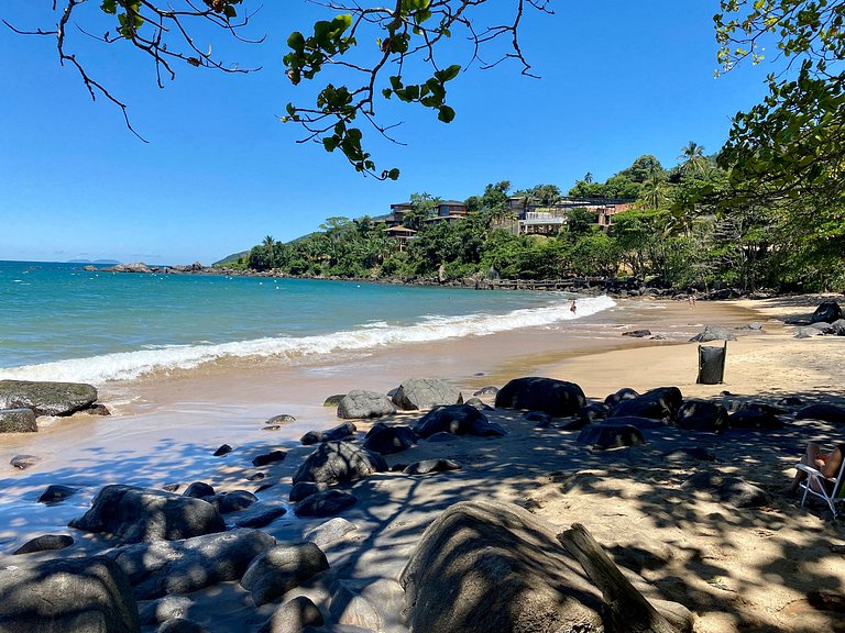 Casa em estilo balinês, pé na areia!