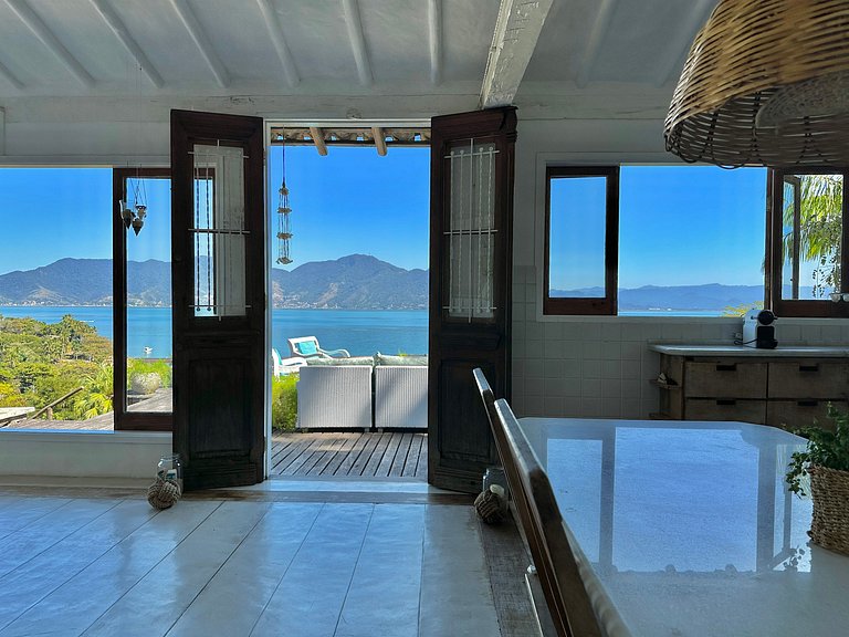Vista deslumbrante, piscina, sauna, churrasqueira